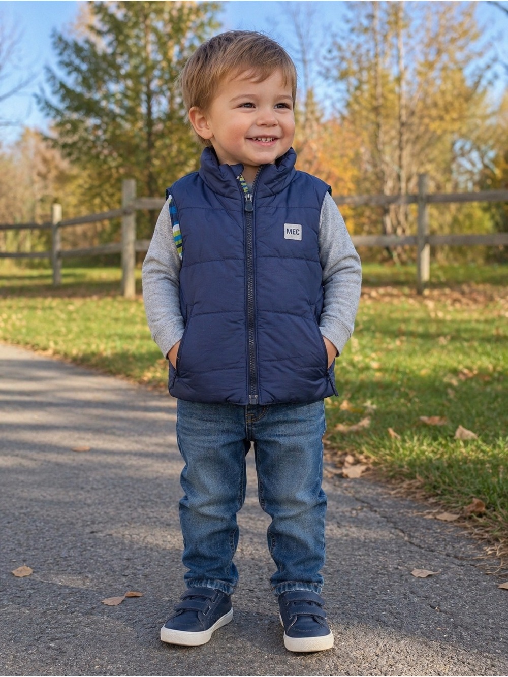 MEC Kids Blue Puffer Vest Size 2T Boys Outdoor Gorp Core Zip Pockets Lightweight